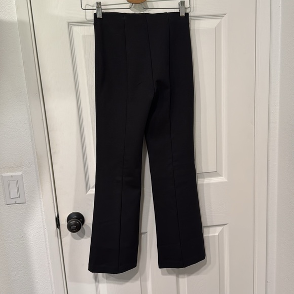 Banana Republic Crop Flare Everywhere Pointe Pant - Picture 5 of 15